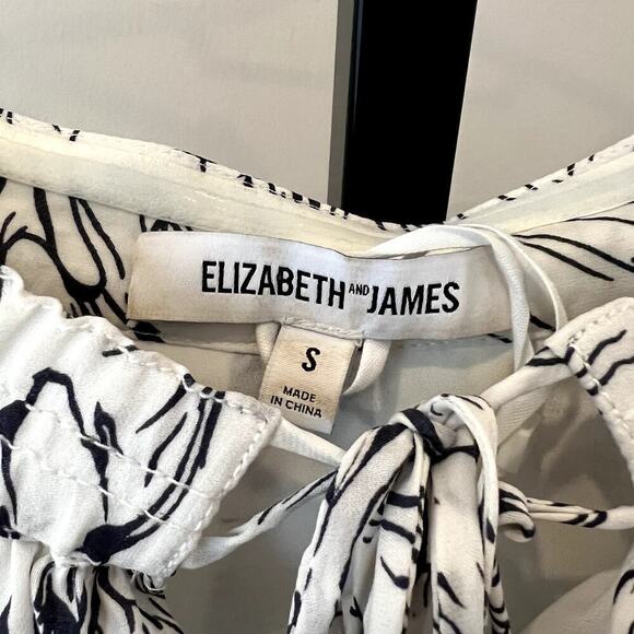 Elizabeth & James Silk Wind Derek Top - Picture 5 of 8